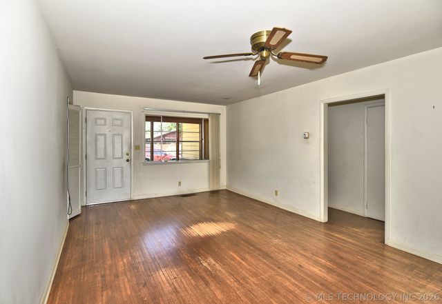 3528 E 4th Street S, Tulsa, OK 74112