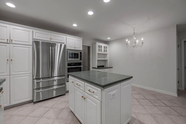 324 Melbourne Way, Lexington, KY 40502