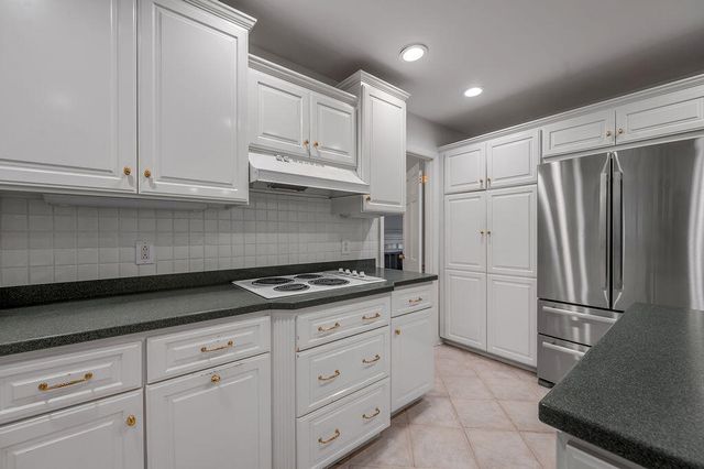 324 Melbourne Way, Lexington, KY 40502