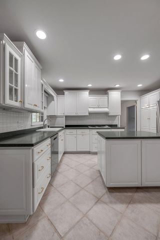 324 Melbourne Way, Lexington, KY 40502