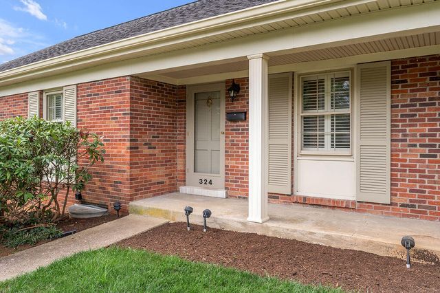 324 Melbourne Way, Lexington, KY 40502