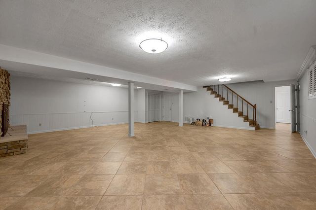 324 Melbourne Way, Lexington, KY 40502