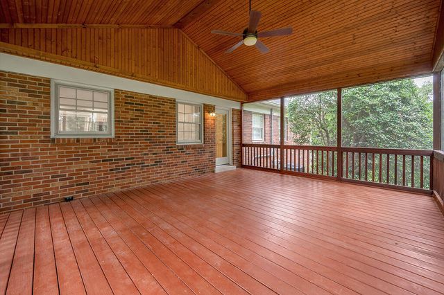 324 Melbourne Way, Lexington, KY 40502