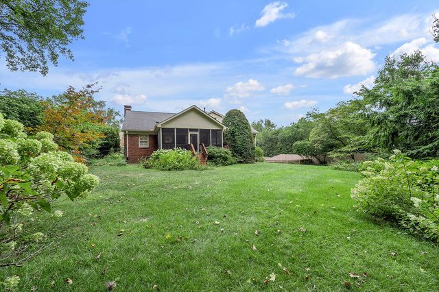 324 Melbourne Way, Lexington, KY 40502