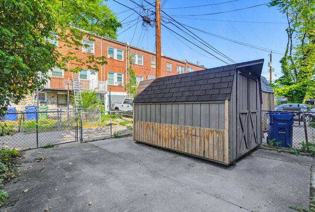 12 N ROSEDALE ST, Baltimore, MD 21229