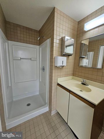 7008 LITTLE RIVER #4L, Annandale, VA 22003