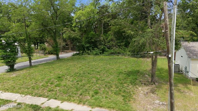 410 Latham Street, Greenville, NC 27834