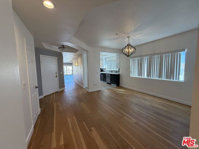 1247 Barry Avenue 401, Los Angeles, CA 90025