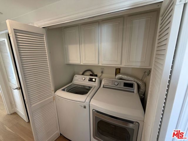 1247 Barry Avenue 401, Los Angeles, CA 90025