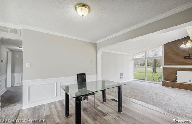 40960 W 10 Mile Road, Novi, MI 48375