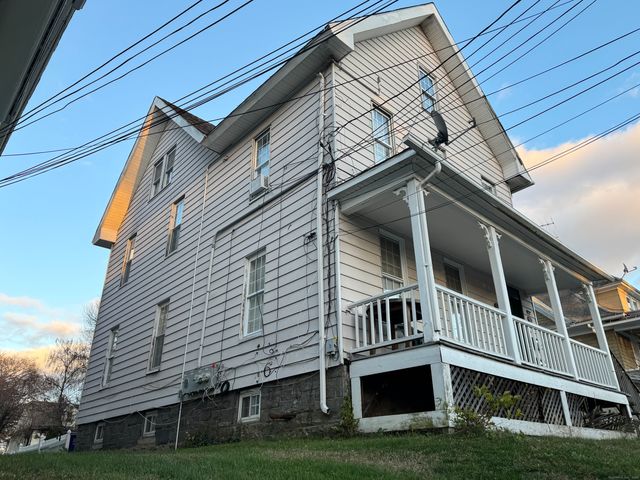 184 Pacific Street, Bridgeport, CT 06604