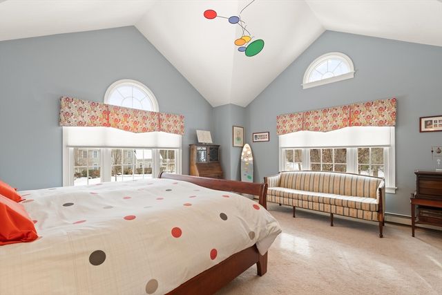 22 Flyaway Pond Dr, Easton, MA 02356