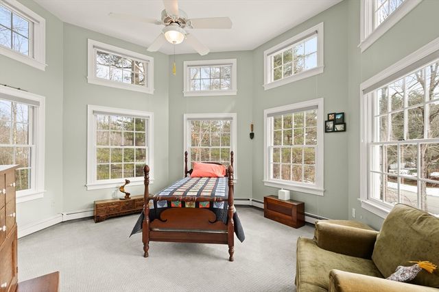 22 Flyaway Pond Dr, Easton, MA 02356