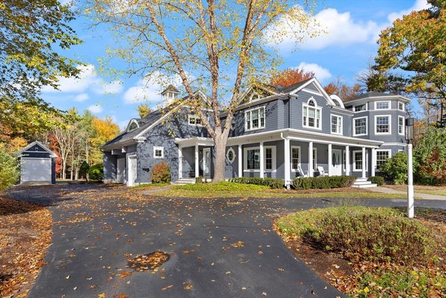 22 Flyaway Pond Dr, Easton, MA 02356