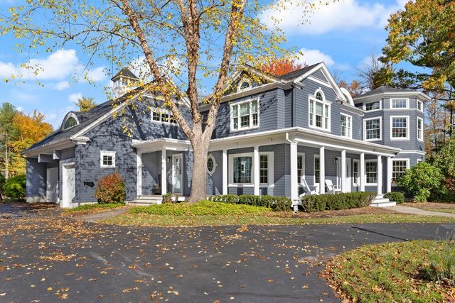 22 Flyaway Pond Dr, Easton, MA 02356