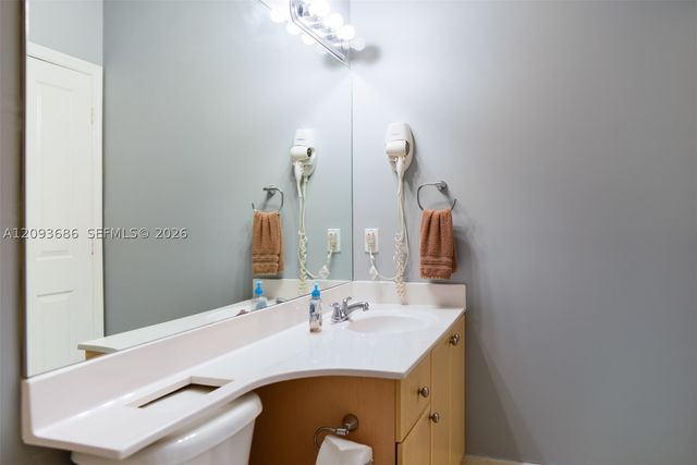 2280 SW 32nd Ave 213, Miami, FL 33145