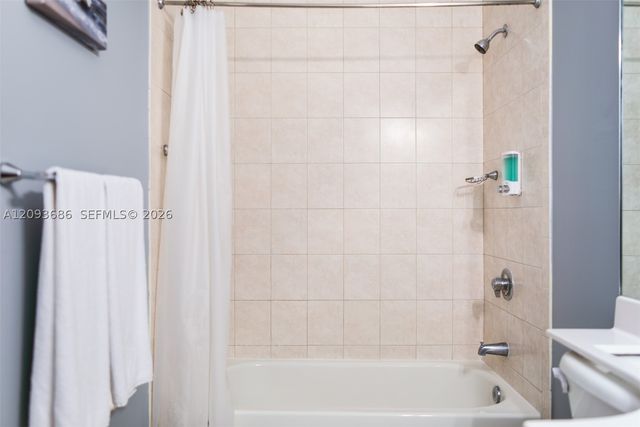 2280 SW 32nd Ave 213, Miami, FL 33145