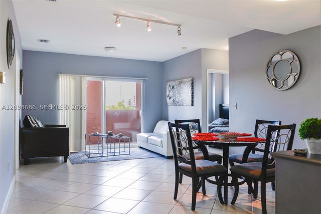2280 SW 32nd Ave 213, Miami, FL 33145