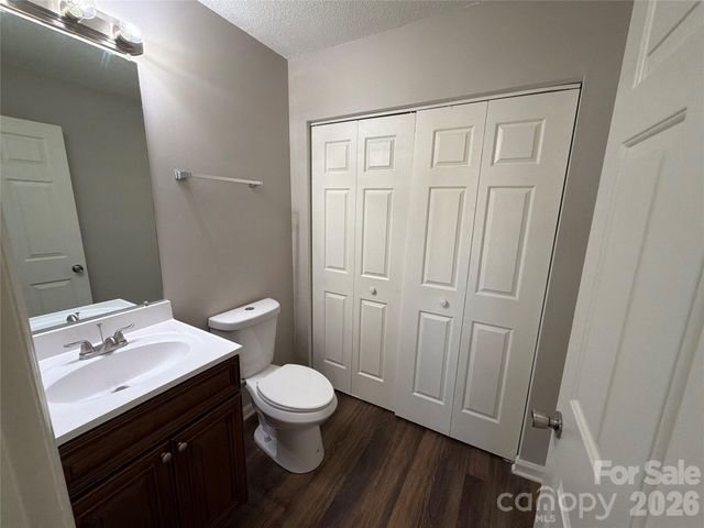 6017 Black Bear Court, Charlotte, NC 28214