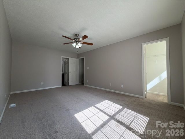6017 Black Bear Court, Charlotte, NC 28214
