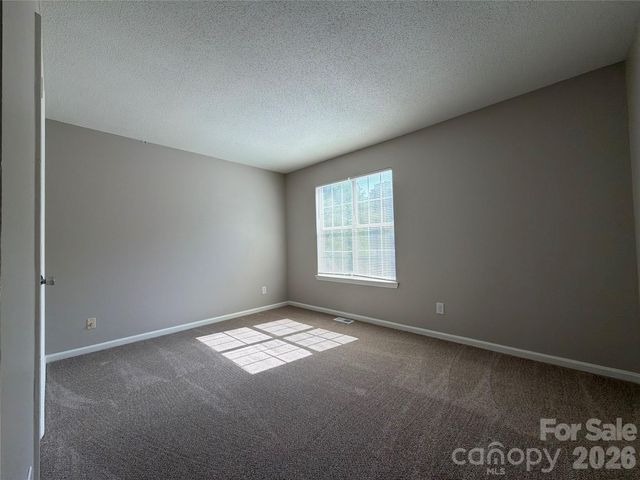 6017 Black Bear Court, Charlotte, NC 28214