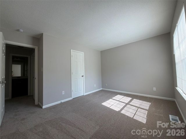 6017 Black Bear Court, Charlotte, NC 28214
