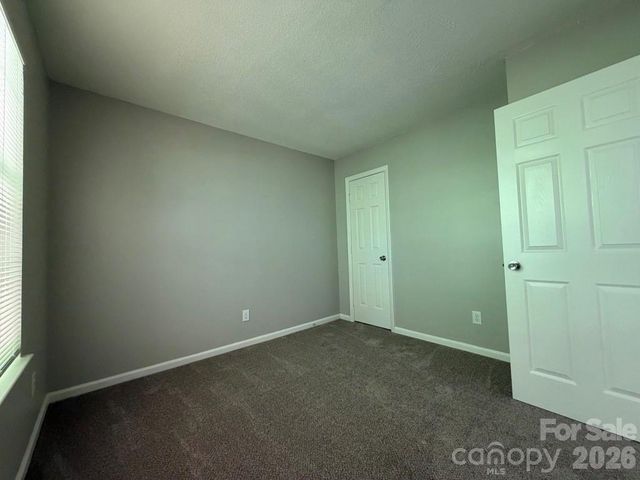 6017 Black Bear Court, Charlotte, NC 28214