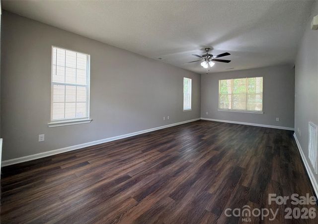 6017 Black Bear Court, Charlotte, NC 28214