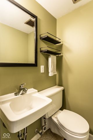 4554 Chatham Place, Indianapolis, IN 46226