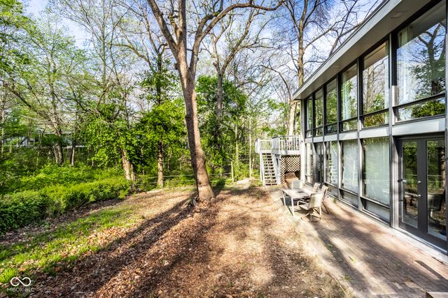 4554 Chatham Place, Indianapolis, IN 46226