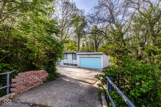 4554 Chatham Place, Indianapolis, IN 46226