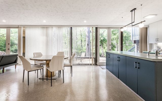 4554 Chatham Place, Indianapolis, IN 46226