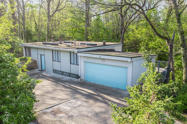 4554 Chatham Place, Indianapolis, IN 46226