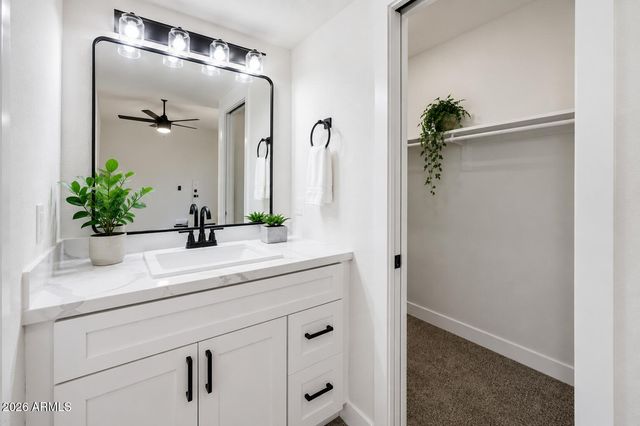 19601 N 7 th Streets N 1093, Phoenix, AZ 85024