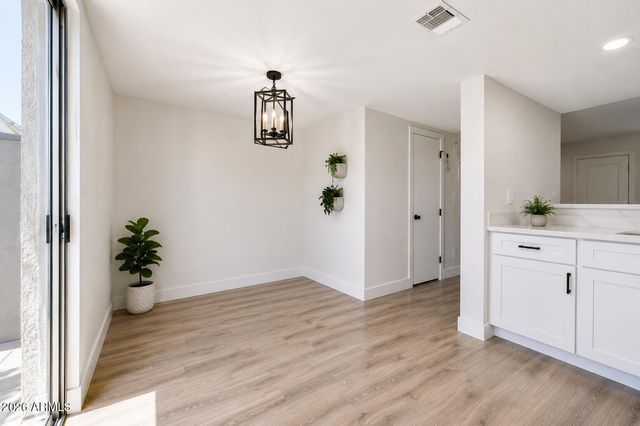 19601 N 7 th Streets N 1093, Phoenix, AZ 85024
