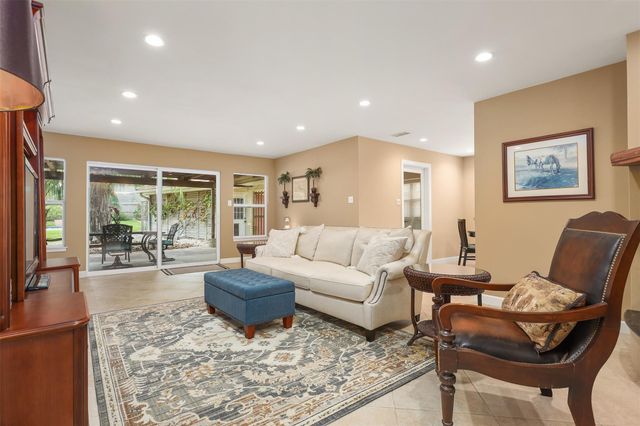 18614 Point Lookout Drive, Houston, TX 77058