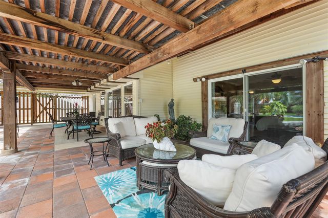 18614 Point Lookout Drive, Houston, TX 77058