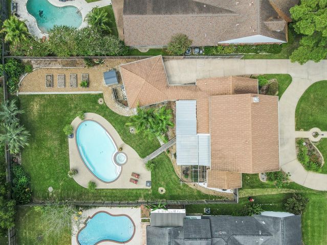 18614 Point Lookout Drive, Houston, TX 77058