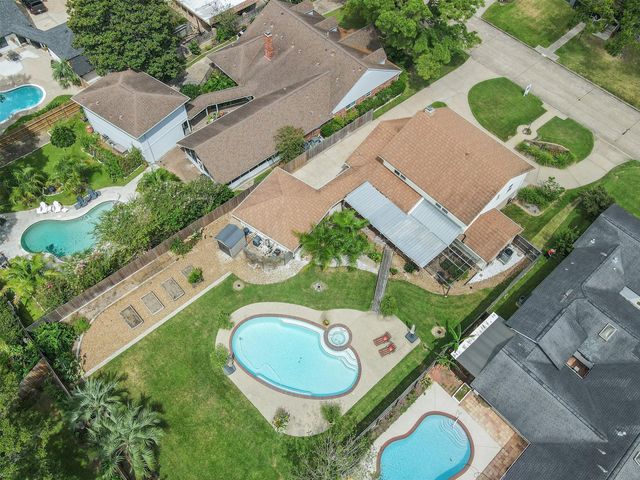 18614 Point Lookout Drive, Houston, TX 77058