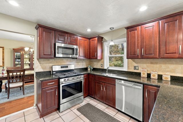 259 Congress St, Milford, MA 01757