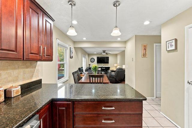 259 Congress St, Milford, MA 01757