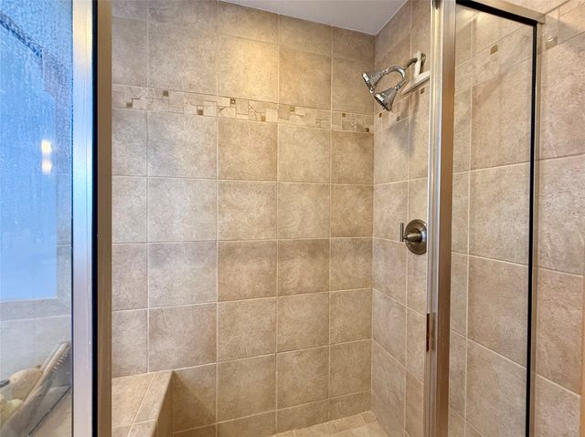 4476 NW 167th Street, Clive, IA 50325
