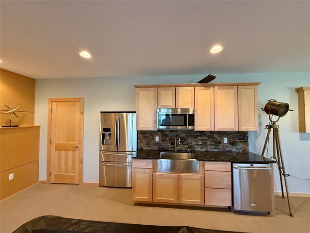 4476 NW 167th Street, Clive, IA 50325