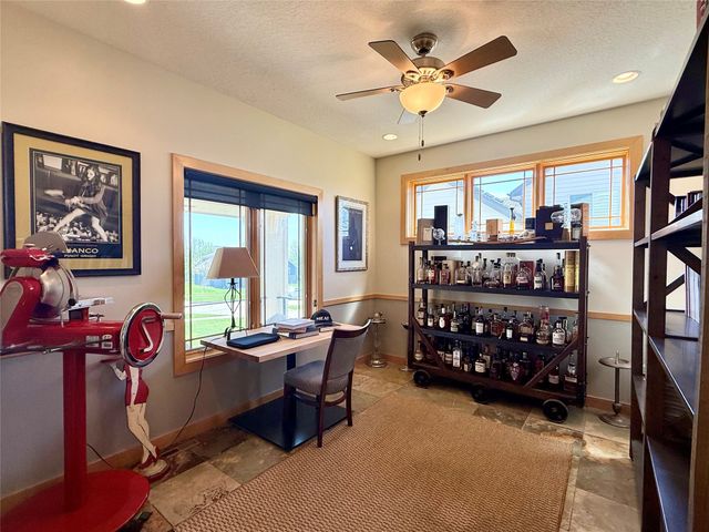 4476 NW 167th Street, Clive, IA 50325