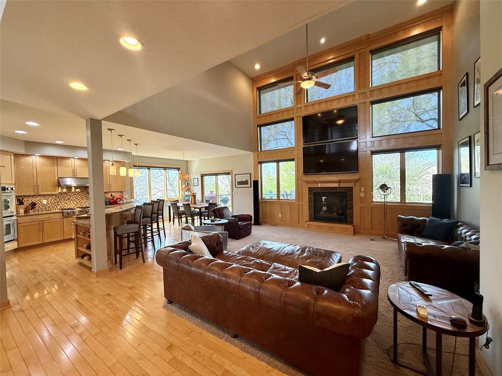 4476 NW 167th Street, Clive, IA 50325