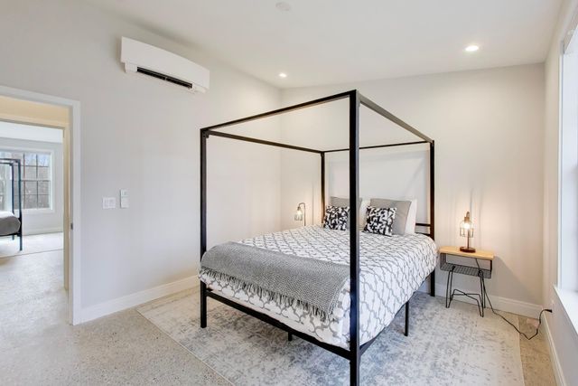 424 Dreamwold Way, Michiana Shores, IN 46360