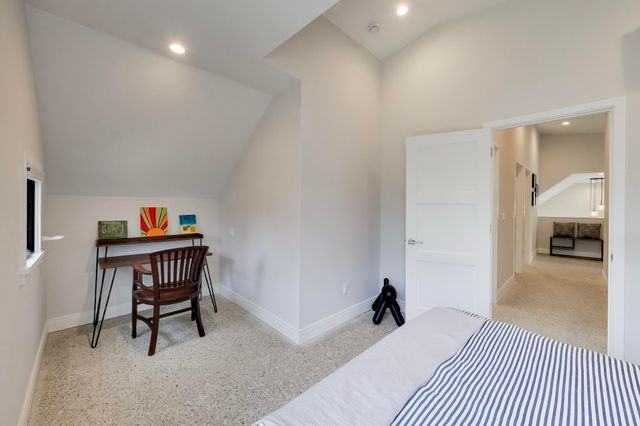 424 Dreamwold Way, Michiana Shores, IN 46360