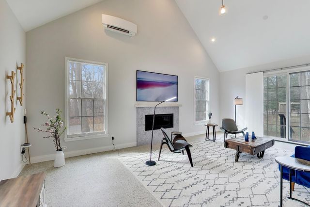 424 Dreamwold Way, Michiana Shores, IN 46360