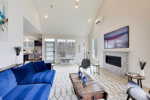 424 Dreamwold Way, Michiana Shores, IN 46360