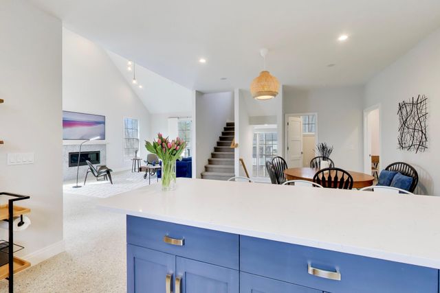 424 Dreamwold Way, Michiana Shores, IN 46360